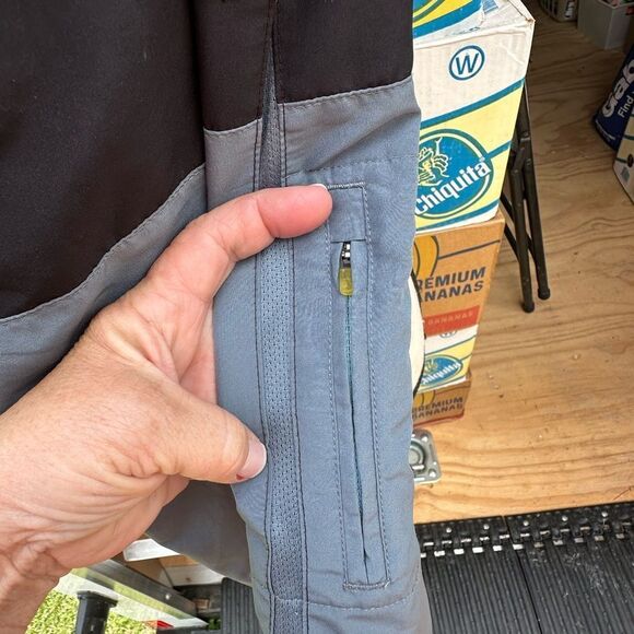 Nike Two-Tone Black and Gray Drawstring Shorts - Picture 5 of 6